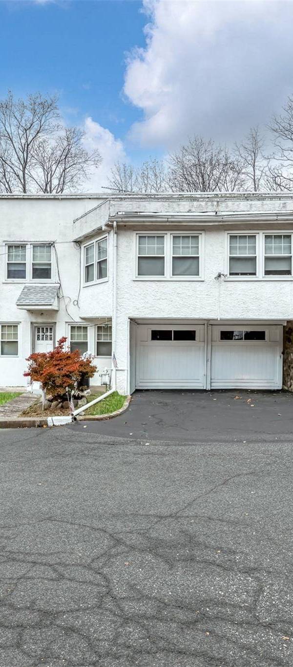 Casa en Venta en Suffern - Nueva York - EE. UU.