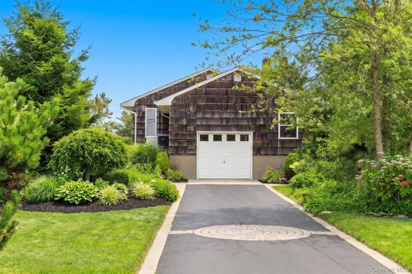 Casa com 1 Quartos à Venda em Amityville - Nova Iorque - EUA
