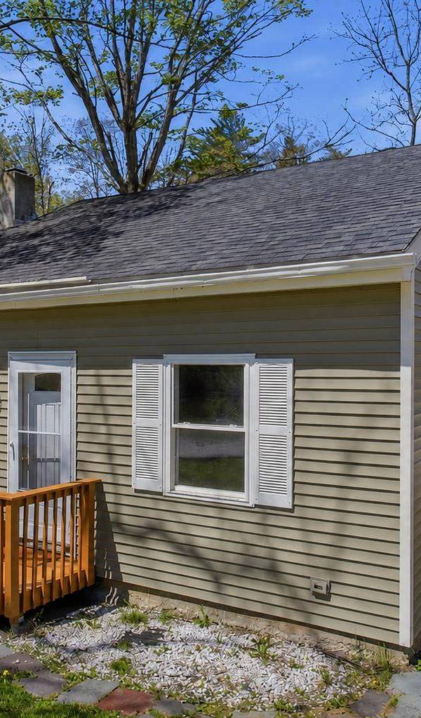 Casa de 1 Dormitorio en Venta en Brewster - Nueva York - EE. UU.