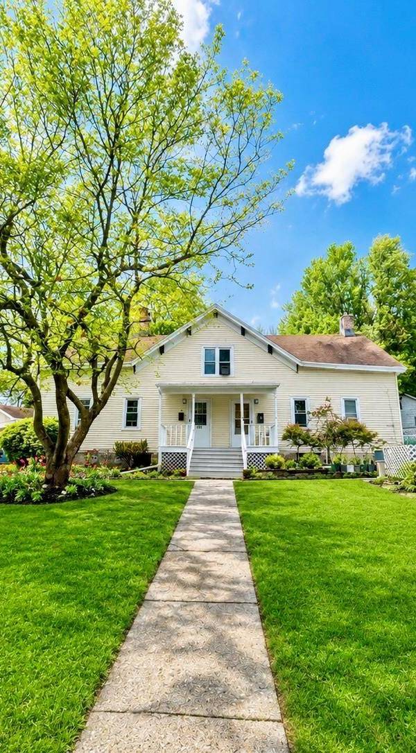 10 Bedroom Home for Sale in Middletown - New York - USA