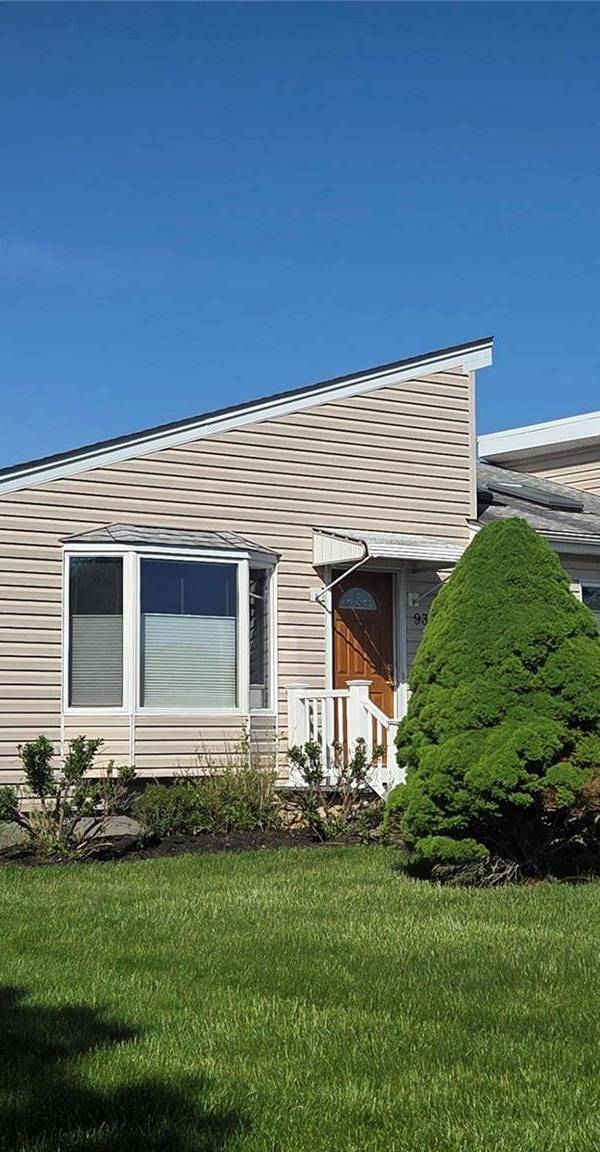 Casa com 2 Quartos à Venda em East Marion - Nova Iorque - EUA