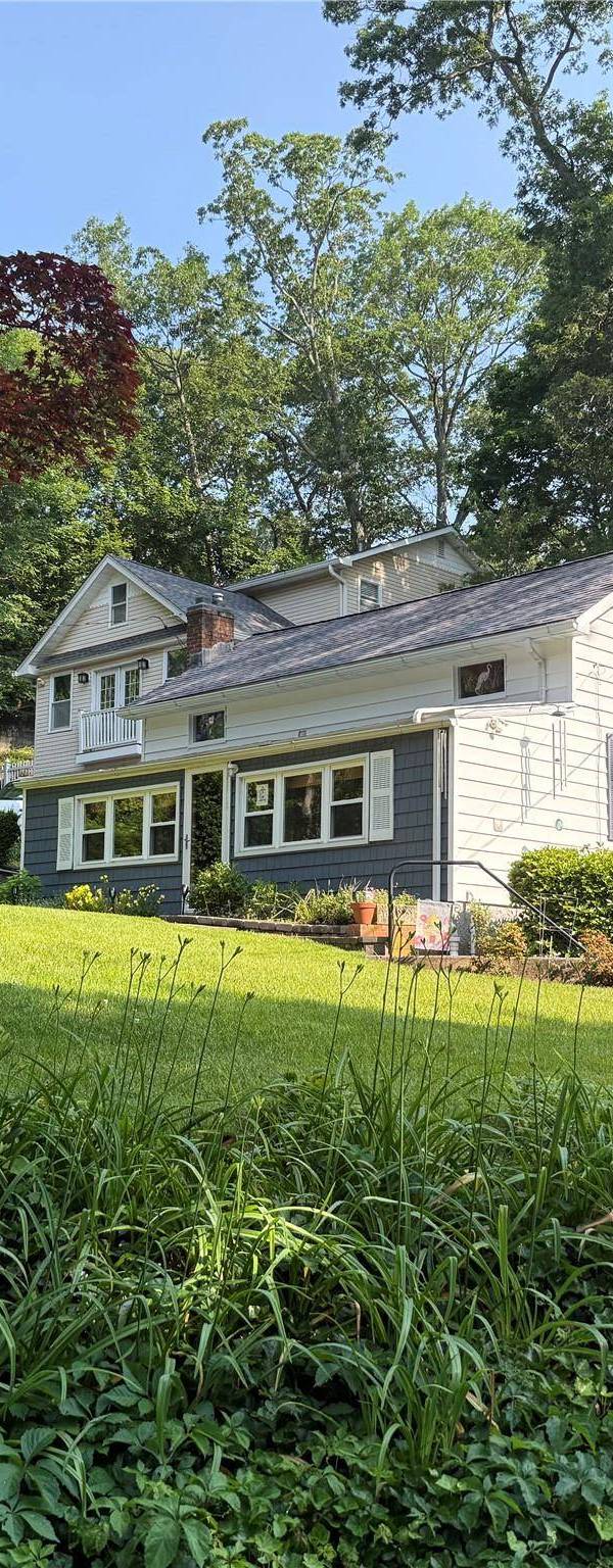 Casa de 2 Dormitorios en Venta en Huntington - Nueva York - EE. UU.