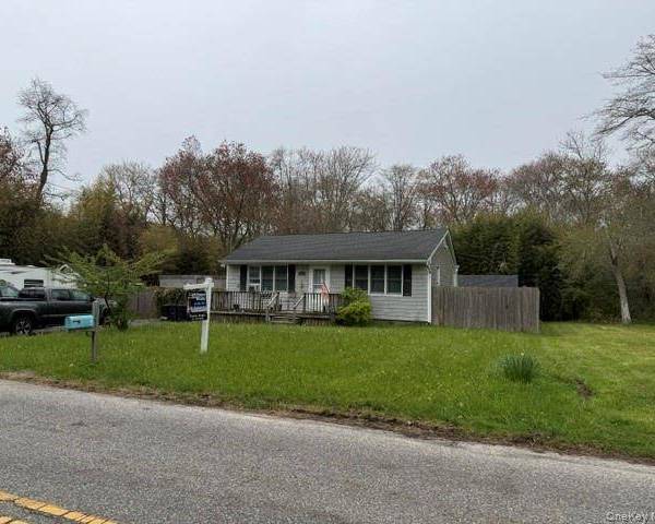 Casa de 2 Dormitorios en Venta en Mastic Beach - Nueva York - EE. UU.