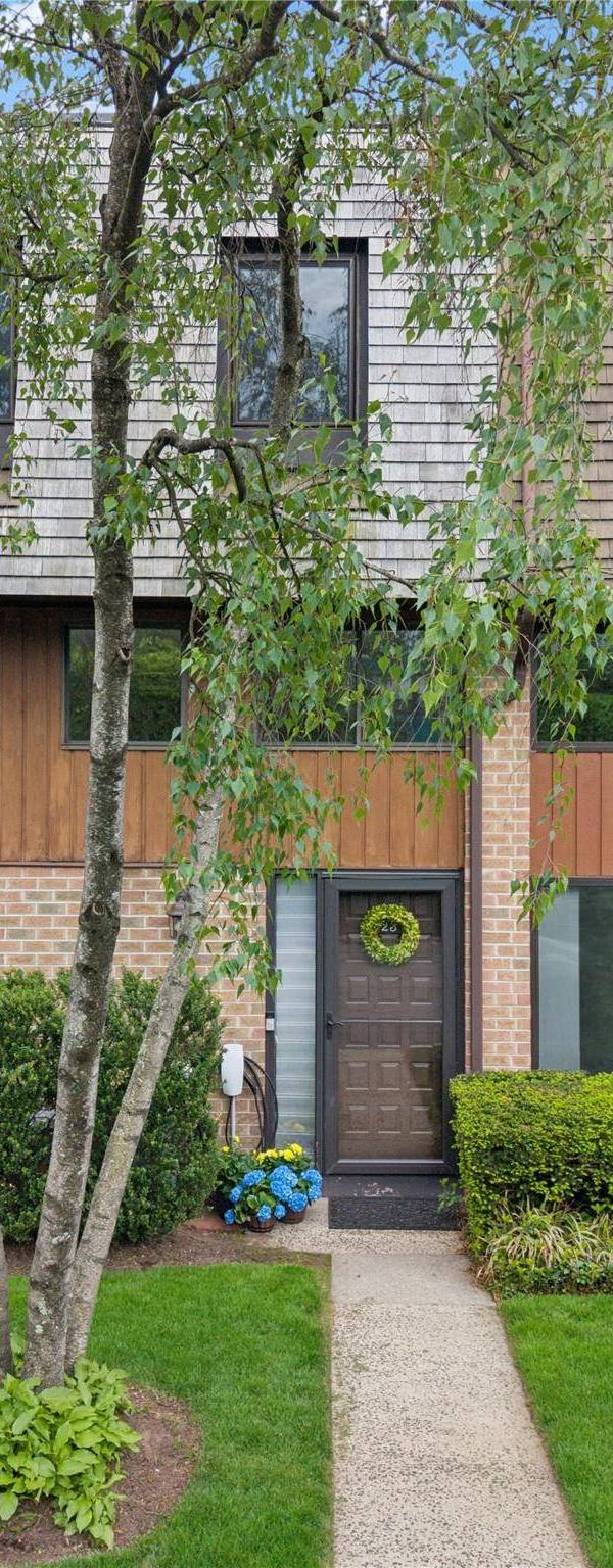 Casa de 2 Dormitorios en Venta en Pelham - Nueva York - EE. UU.