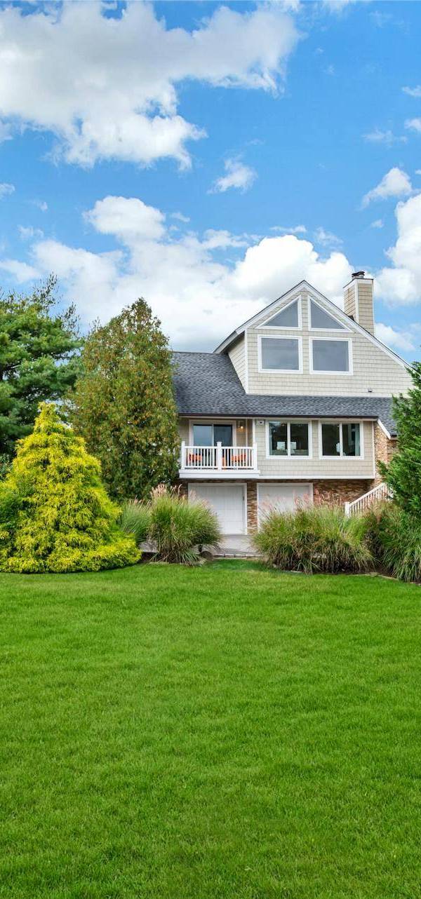 Casa de 3 Dormitorios a la Venta frente al Mar en Hampton Bays - Nueva York - EE. UU.