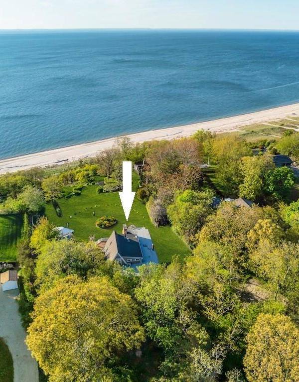 Casa de 3 Dormitorios en Venta en Mattituck, Nueva York, EE. UU.