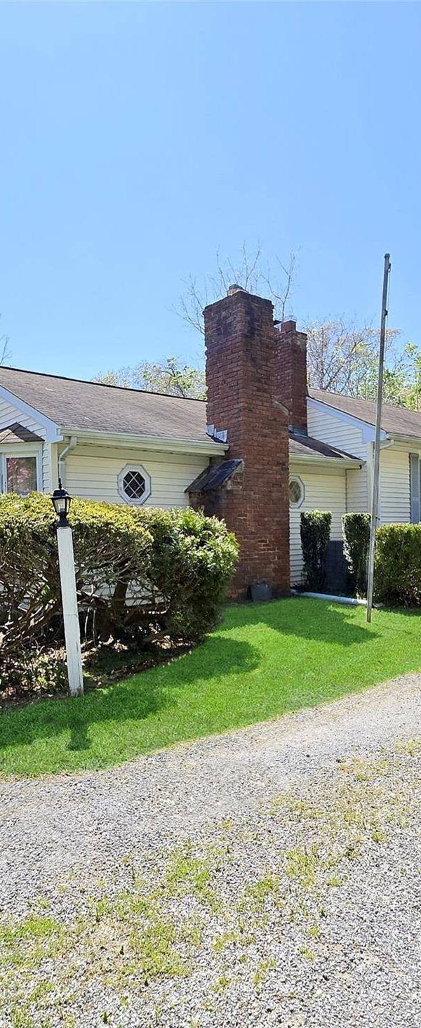 Casa de 3 Dormitorios en Venta en Bayport - Nueva York - EE. UU.