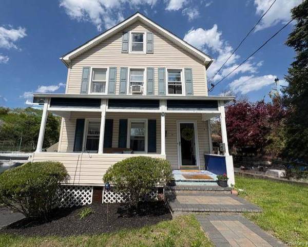 Casa de 3 Dormitorios en Venta en Beacon - Nueva York - EE. UU.