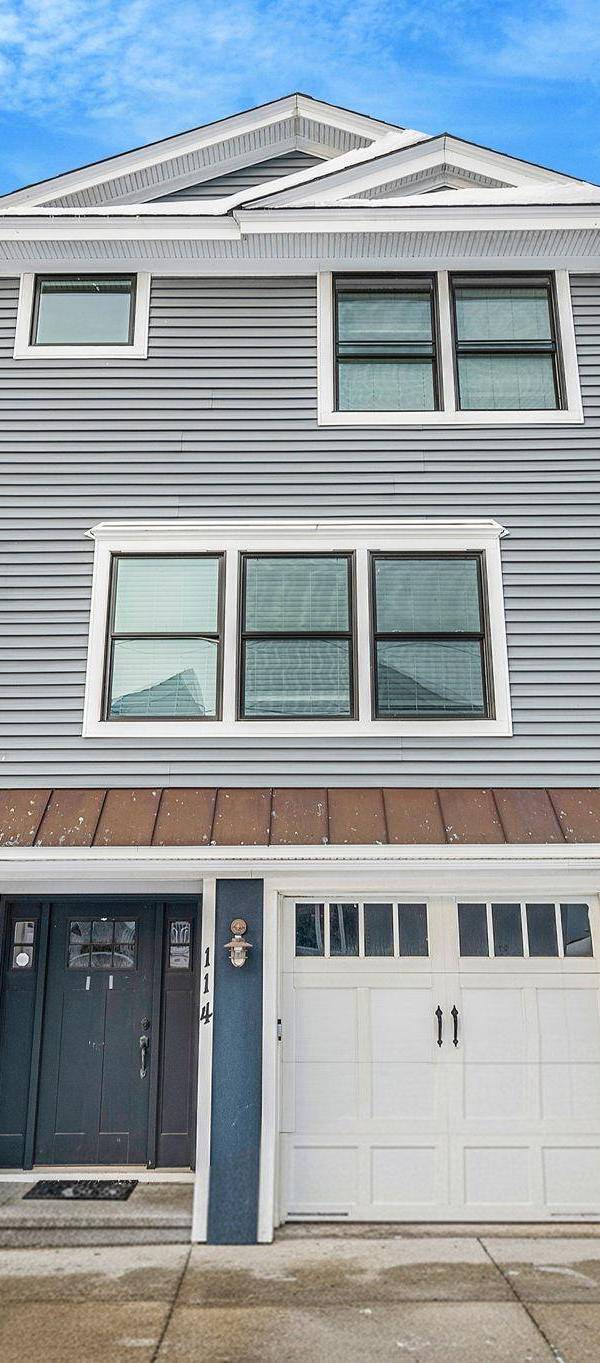 3 Bedroom Home for Sale in Bellmore - New York - USA
