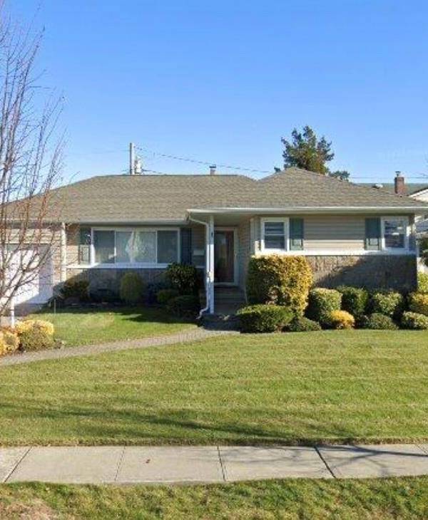 3 Bedroom Home for Sale in Bellmore - New York - USA