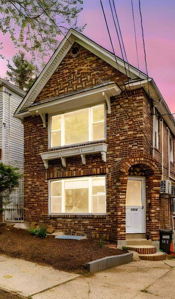 Casa de 3 Dormitorios en Venta en Bronx - Nueva York - EE. UU.