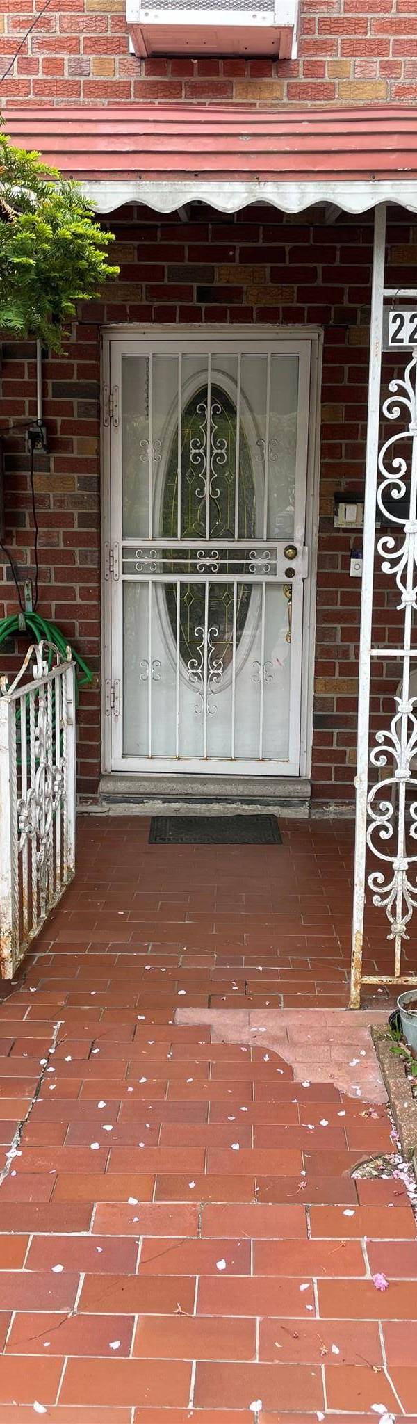 Casa de 3 Dormitorios en Venta en Bronx - Nueva York - EE. UU.