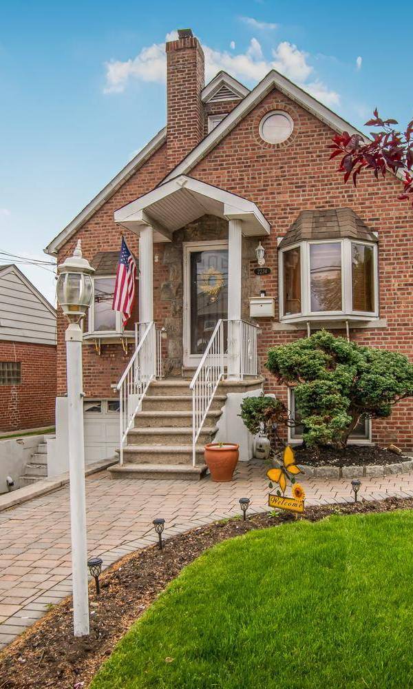 Casa de 3 Dormitorios en Venta en Bronx - Nueva York - EE. UU.