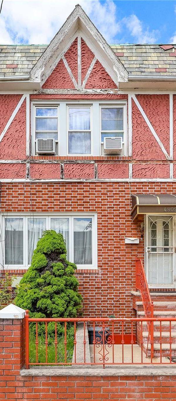 Casa de 3 Dormitorios en Venta en Brooklyn - Nueva York - EE. UU.