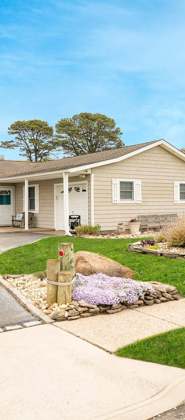 Casa de 3 Dormitorios en Venta en Centereach - Nueva York - EE. UU.