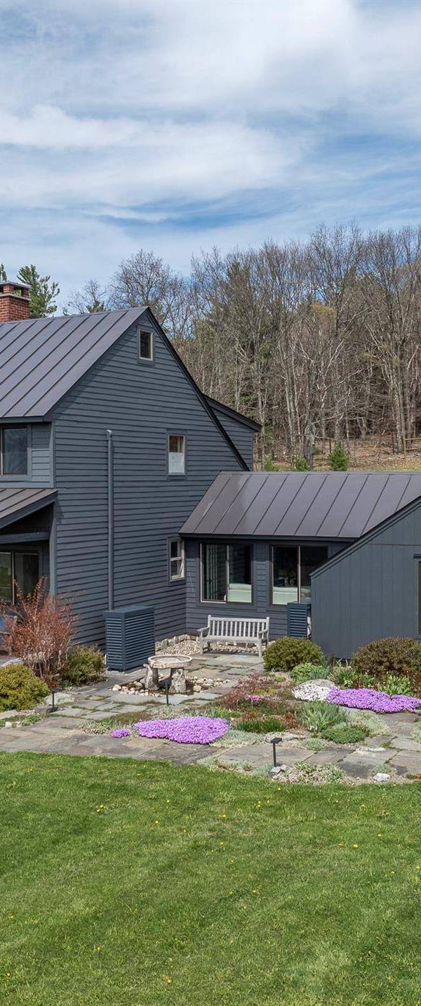 3 Bedroom Home for Sale in Chatham - New York - USA