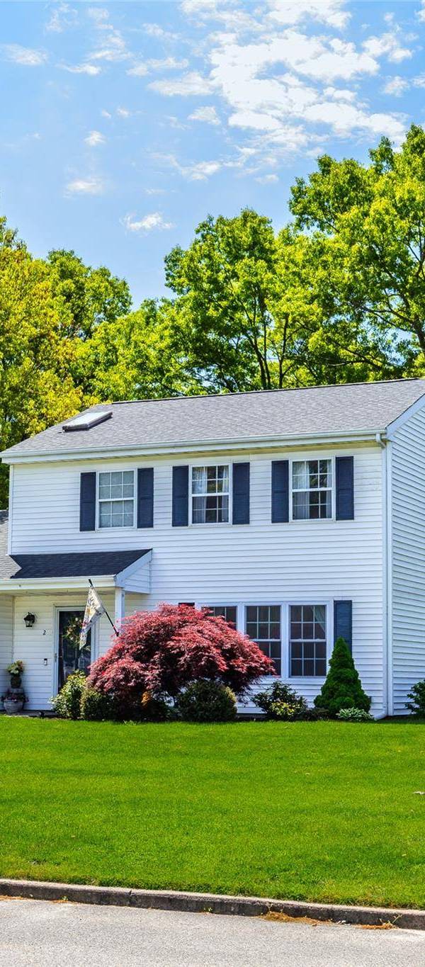 Casa de 3 Dormitorios en Venta en Coram - Nueva York - EE. UU.
