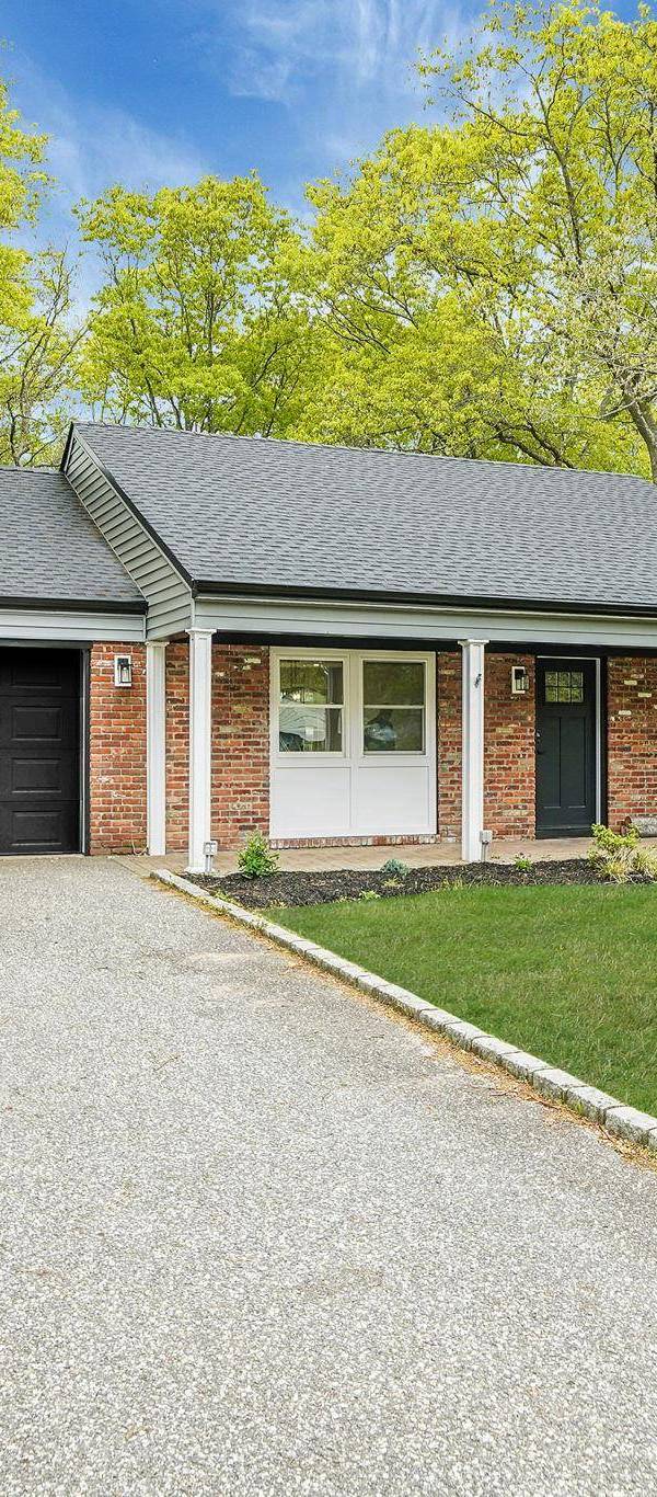 Casa de 3 Dormitorios en Venta en Coram - Nueva York - EE. UU.