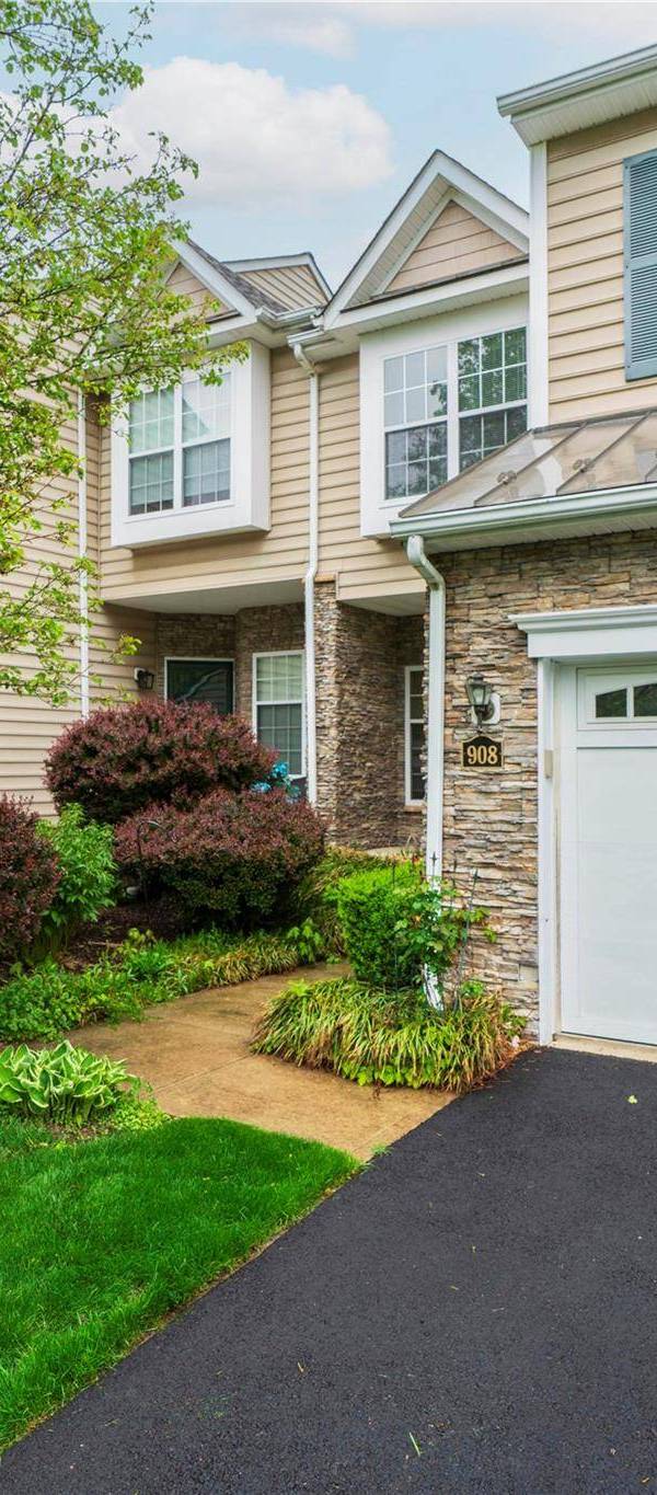 3 Bedroom Home for Sale in Fishkill - New York - USA