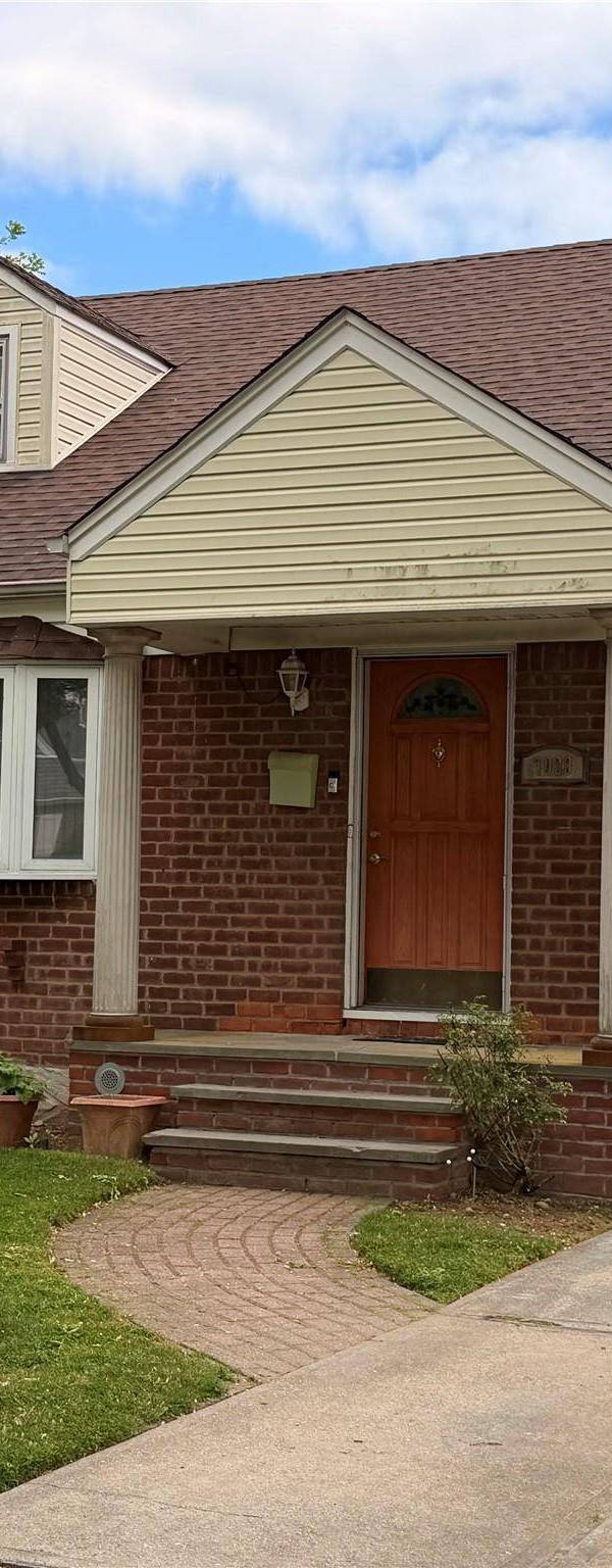 Casa com 3 Quartos à Venda em Floral Park - Nova Iorque - EUA