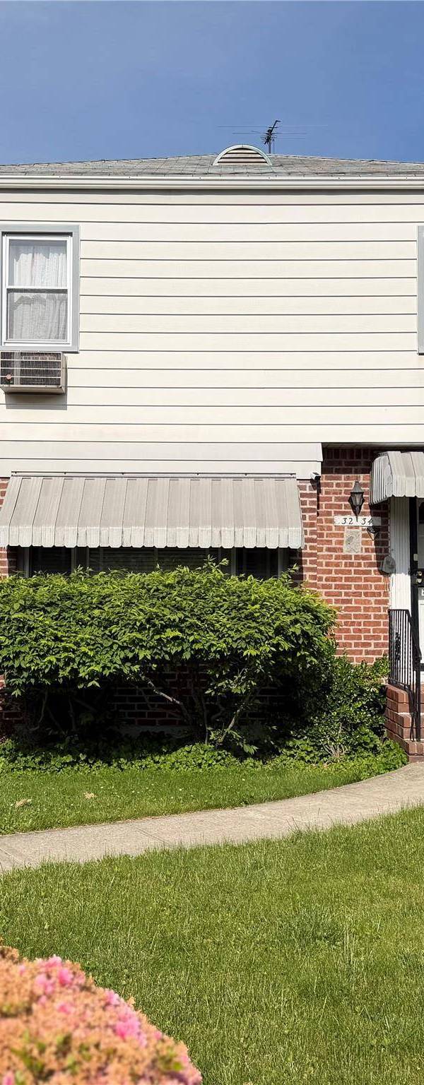 Casa com 3 Quartos à Venda em Flushing - Nova Iorque - EUA