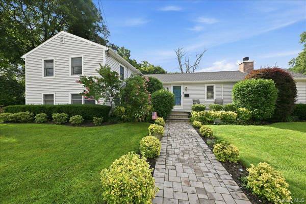 Casa com 3 Quartos à Venda em Glen Head - Nova Iorque - EUA
