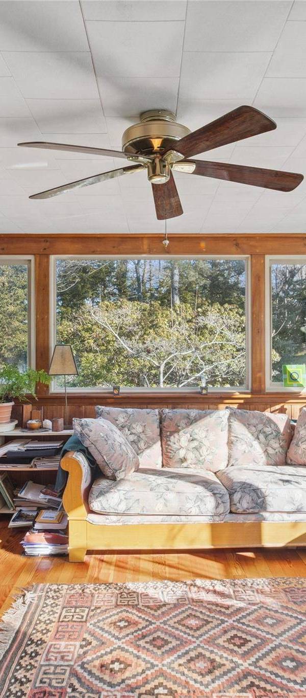 Casa de 3 Dormitorios en Venta en Hampton Bays - Nueva York - EE. UU.