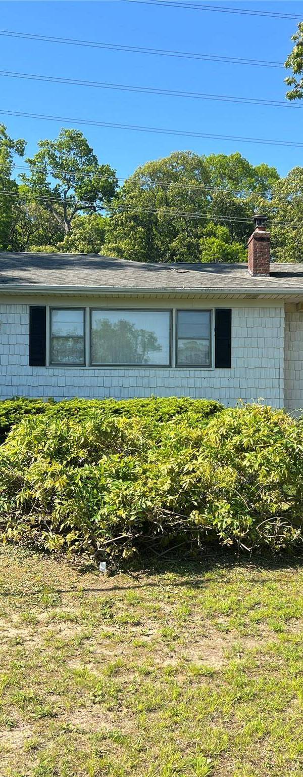 Casa com 3 Quartos à Venda em Hauppauge - Nova Iorque - EUA