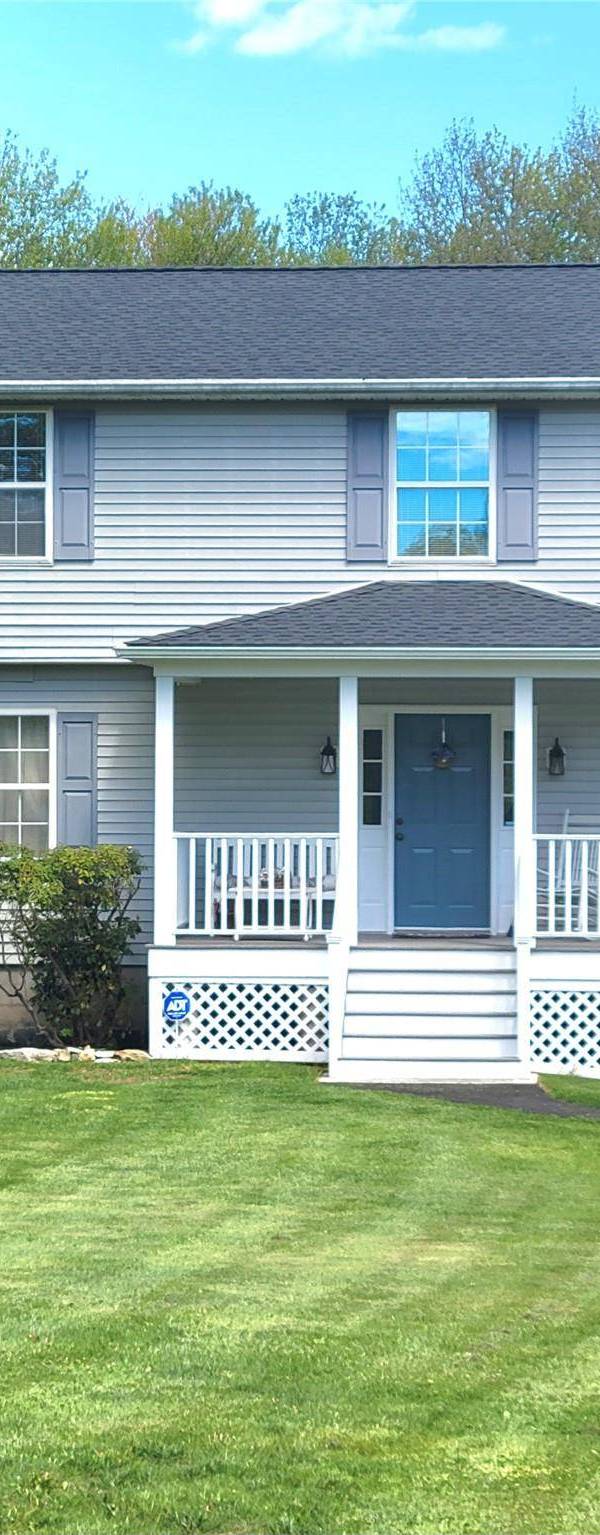 Casa de 3 Dormitorios en Venta en Holmes - Nueva York - EE. UU.