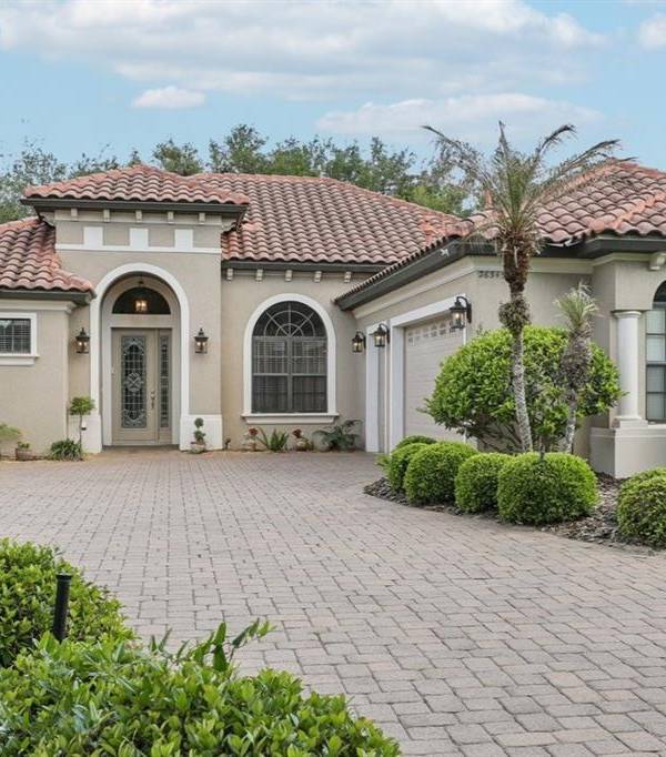Maison de 3 Chambres à Vendre à Howey In The Hills - Floride - USA