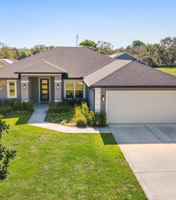 Casa de 3 Dormitorios en Venta en Howey In The Hills - Florida - EE. UU.