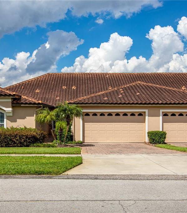 Casa de 3 Dormitorios en Venta en Howey In The Hills - Florida - EE. UU.
