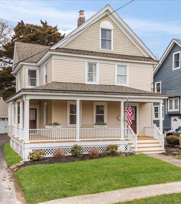 Casa de 3 Dormitorios en Venta en Huntington - Nueva York - EE. UU.