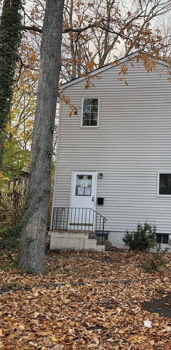 Casa de 3 Dormitorios en Venta en Huntington - Nueva York - EE. UU.