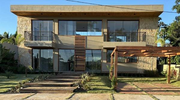 Casa com 3 Quartos à Venda em Itacaré - Bahia - Brasil