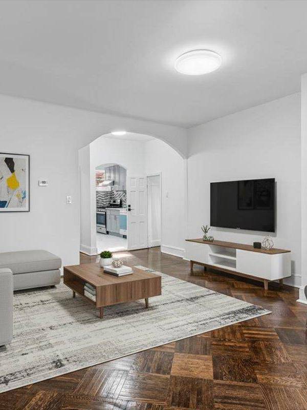 Casa com 3 Quartos à Venda em Jamaica Hills - Nova Iorque - EUA