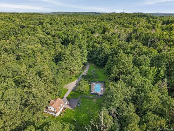 בית עם 3 חדרי שינה למכירה ב־Liberty - ניו יורק - ארה״ב