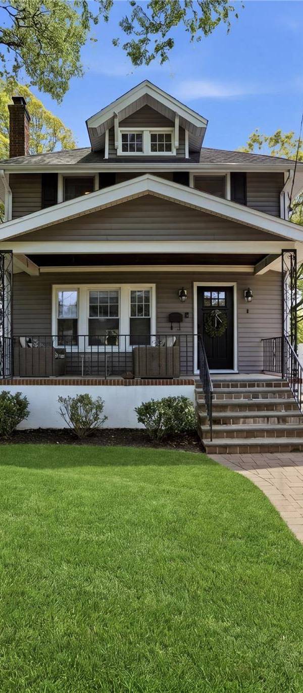 Casa de 3 Dormitorios en Venta en Lynbrook - Nueva York - EE. UU.