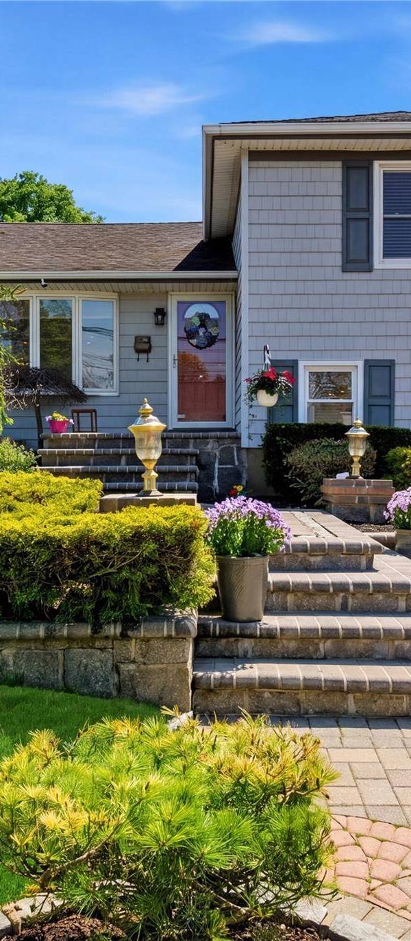 Casa com 3 Quartos à Venda em Massapequa Park - Nova Iorque - EUA