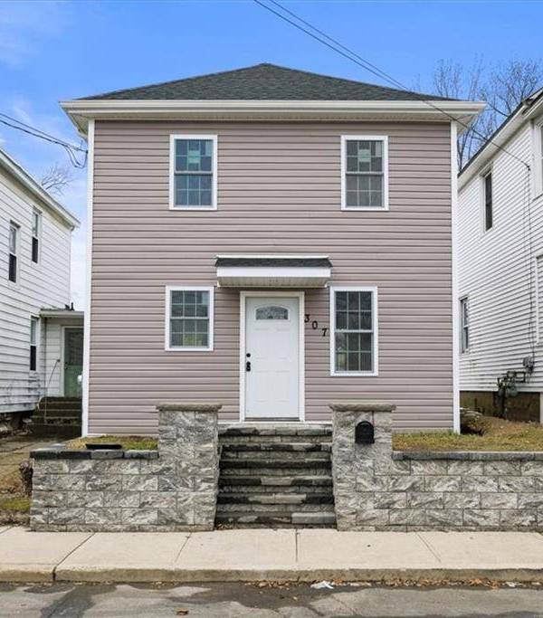 Casa de 3 Dormitorios en Venta en Maybrook - Nueva York - EE. UU.
