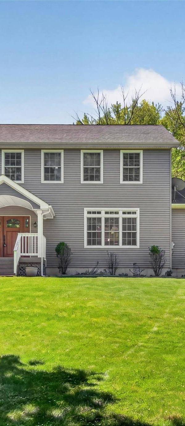 3 Bedroom Home for Sale in Middletown - New York - USA