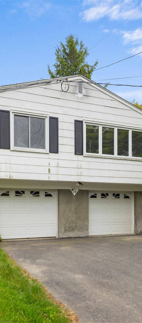 Casa de 3 Dormitorios en Venta en Mohegan Lake - Nueva York - EE. UU.