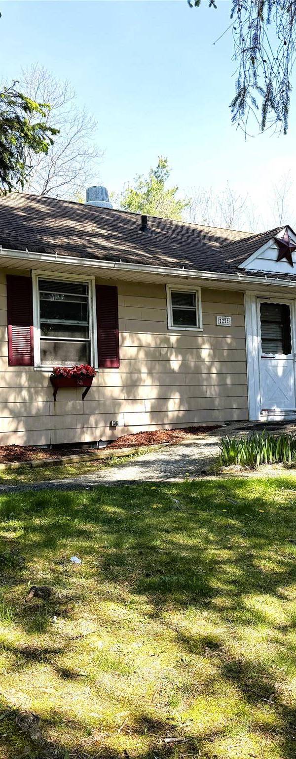 Casa de 3 Dormitorios en Venta en Monroe - Nueva York - EE. UU.