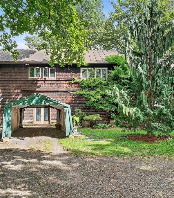 Casa com 3 Quartos à Venda em New Paltz - Nova Iorque - EUA