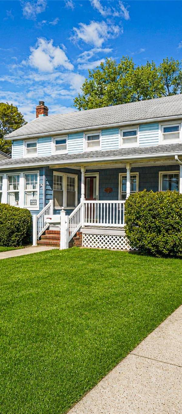 Casa de 3 Dormitorios en Venta en Oceanside - Nueva York - EE. UU.