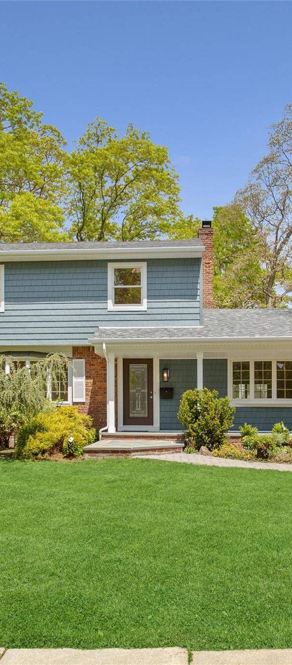 Casa de 3 Dormitorios en Venta en Old Bethpage - Nueva York - EE. UU.