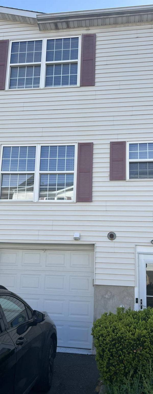 Casa com 3 Quartos à Venda em Port Chester - Nova Iorque - EUA