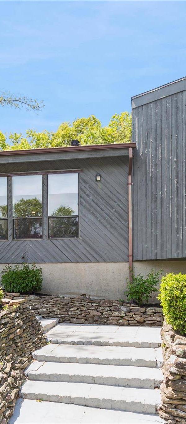 Casa com 3 Quartos à Venda em Port Jefferson - Nova Iorque - EUA