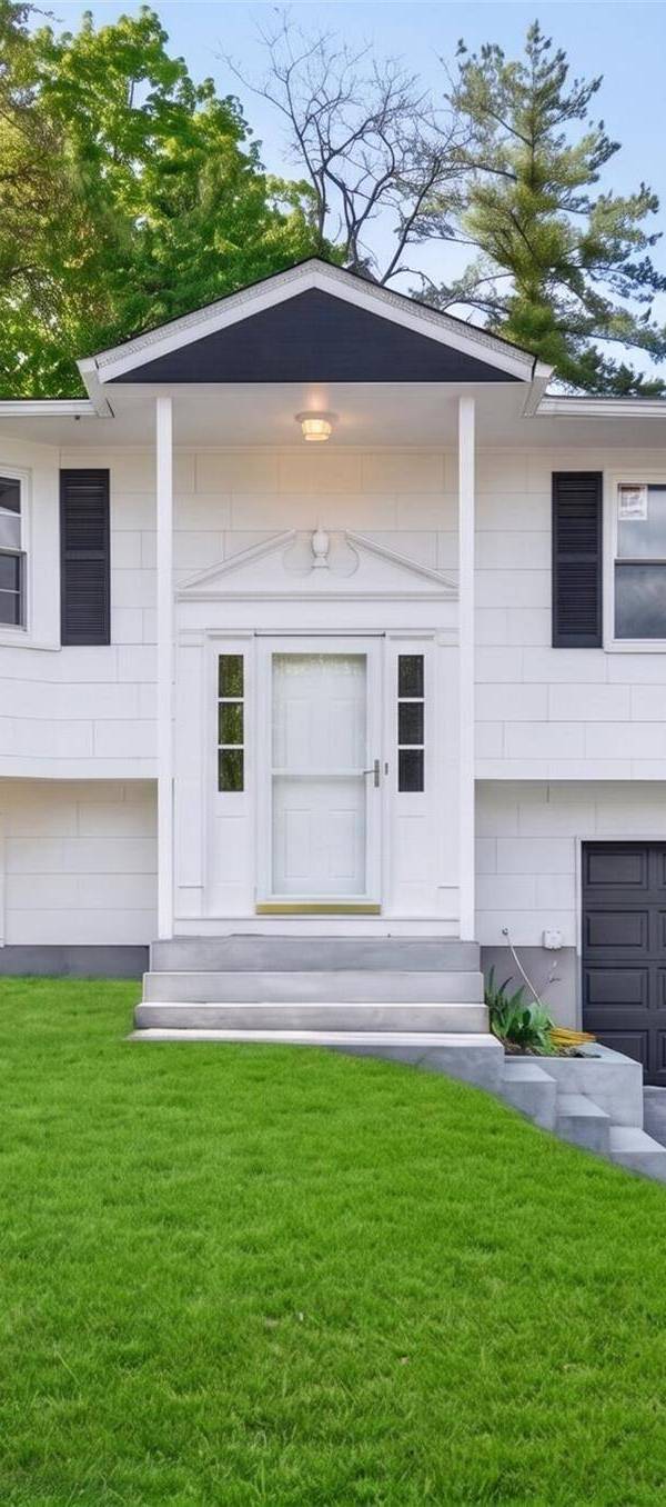 3 Bedroom Home for Sale in Poughkeepsie - New York - USA