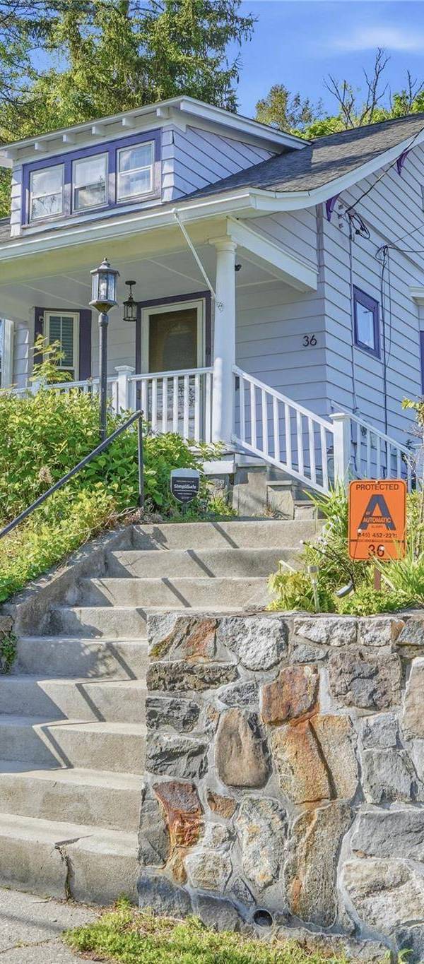 3 Bedroom Home for Sale in Poughkeepsie - New York - USA